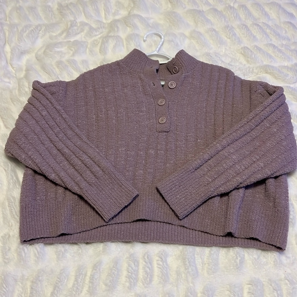 Fuzzy Purple Cropped Sweater!